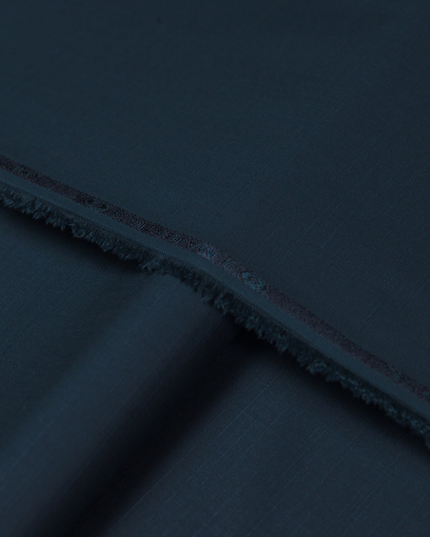 PREMIUM SLUB-DESIGN WASH & WEAR - ELEGANT